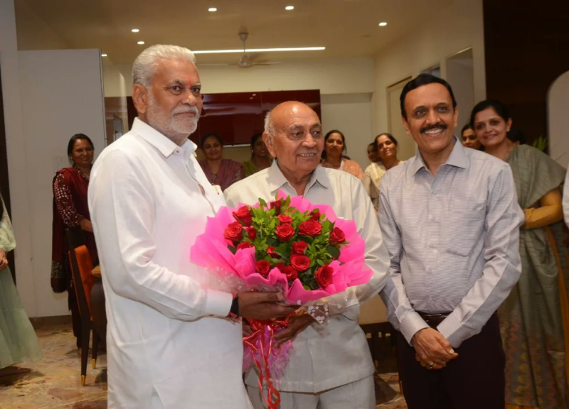 ભાજપ તરફી ક્ષત્રિયોને સ્પષ્ટ સૂચન ક્ષત્રિય સમાજના નામે પદ ભોગવ્યાં, જયારે ભાજપ મુશ્કેલીમાં મુકાયુ છે ત્યારે પક્ષનું કરજ અદા કરો 