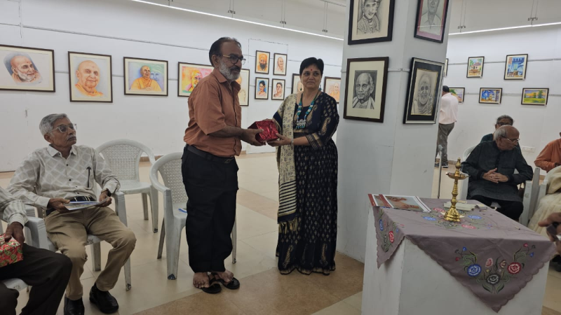 જાણીતા ચિત્રકાર નિરુપમા ટાંકનું ચિત્ર પ્રદર્શન સર્જન લલિત કલા ગુજરાત રાજ્યની સહાયથી ચિત્ર પ્રદર્શન અમદાવાદ ખાતે યોજાયું   