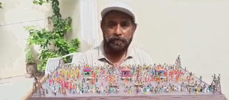 અમદાવાદના આર્ટિસ્ટની કમાલ ! જુઓ રથયાત્રાની કલાકૃતિ દોઢ ઇંચની સાઈઝના રથમાં બેઠા ભગવાન જગન્નાથ રથયાત્રાની કલાકૃતિ ફક્ત 20 ઇંચ બાય 30 ઇંચમાં 