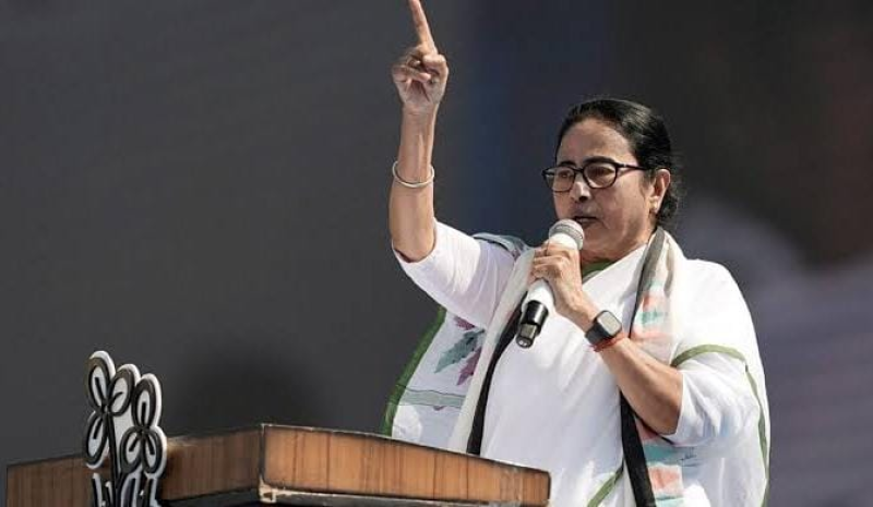 बंगाल की सीएम बोलीं- 'ममता की गारंटी मोदी की तरह झूठ नहीं'