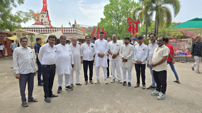 ભાવનગર લોકસભા ઇન્ડિયા ગઠબંધનના ઉમેદવાર ઉમેશભાઈ મકવાણાનું ફોર્મ મંજુર કરવામાં આવ્યું , મોટી સંખ્યામાં ઇન્ડિયા ગઠબંધનના હોદ્દેદારો કાર્યકર્તા અને સમર્થકો સમર્થનમાં ઉમટી પડ્યા