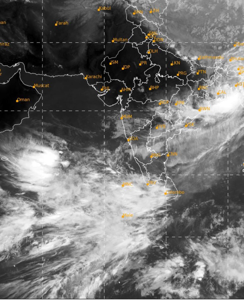 ગુજરાતમાં ધમધોકાર આગાહી  હવામાન વિભાગે કરી આગાહી  આગામી ચાર દિવસ હળવાથી મધ્યમ વરસાદની આગાહી જાણો ક્યાં આવશે મેઘરાજા અમદાવાદ અને ગાંધીનગરમાં વરસાદની શક્યતા નહીવત