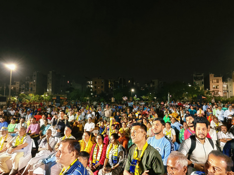 दिल्ली में इस सप्ताह मतदान है। चुनाव प्रचार का अंतिम दौर है। इस नाते सभी दलों ने प्रचार के लिए पूरी ताकत लगा दी प्रचार करने के लिए अमरावती से सांसद नवनीत राणा पहुंचीं। 