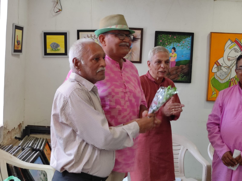 ગુજરાત વિઝ્યુઅલ આર્ટિસ્ટ એસોસિએશન આયોજિત ચિત્ર અને શિલ્પનો ગ્રુપ શો કર્ણાવતી ગેલેરી ખાતે યોજાયો ગેલેરીમાં કલાકારોને આપવામાં આવ્યું પ્રોત્સાહન 