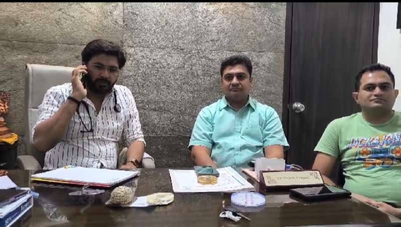 કેશોદ શહેરમાં ડોકટર ભગવાનનું બીજું રૂપ ત્યારે આ કહેવત ને સાચી પાડનાર ડોકટર જોવા મળ્યા .શહેરની સાંગણી હોસ્પિટલ દ્વારા આ કહેવત ને સાર્થક કરી બતાવી છે 