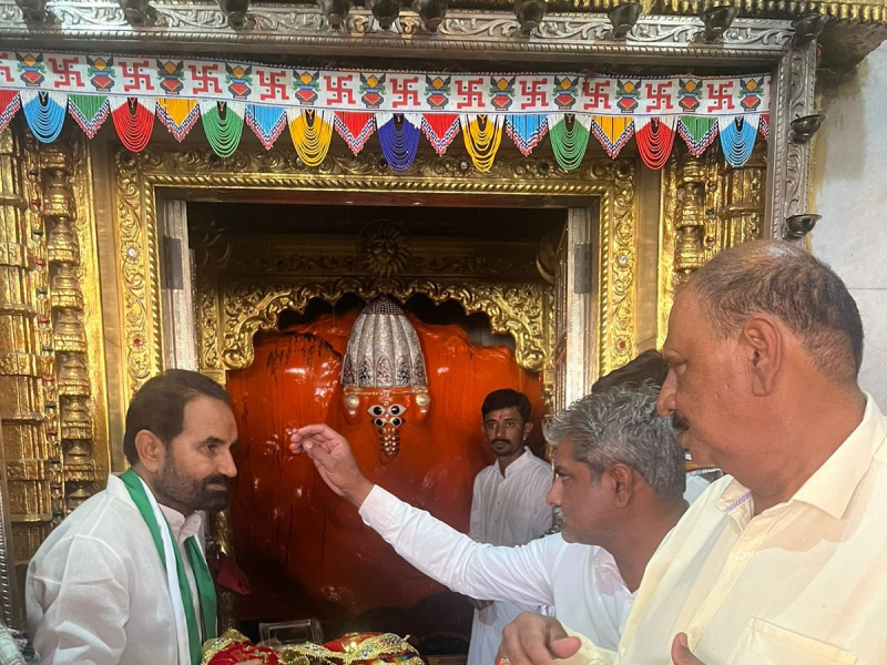 ગુજરાત પ્રદેશ કોંગ્રેસ સમિતિના પ્રમુખ શક્તિસિંહ ગોહિલે જણાવ્યું હતું કે,સમગ્ર ગુજરાતમાં ભારતીય જનતા પાર્ટીની વિરુદ્ધનું વાતાવરણ છે. જ્યાં એમના ઉમેદવારો જાય છે ત્યાં મળે છે જાકારો 