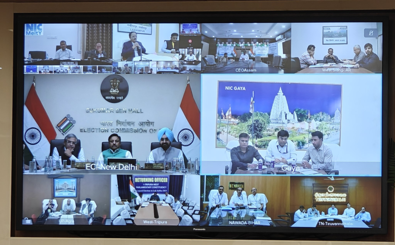 જમ્મુ-કાશ્મીરના જમ્મુ અને ઉધમપુર જિલ્લાના કાશ્મીરી પ્રવાસીઓને (વિસ્થાપિતો) ચૂંટણી પંચે મોટી રાહત આપી 