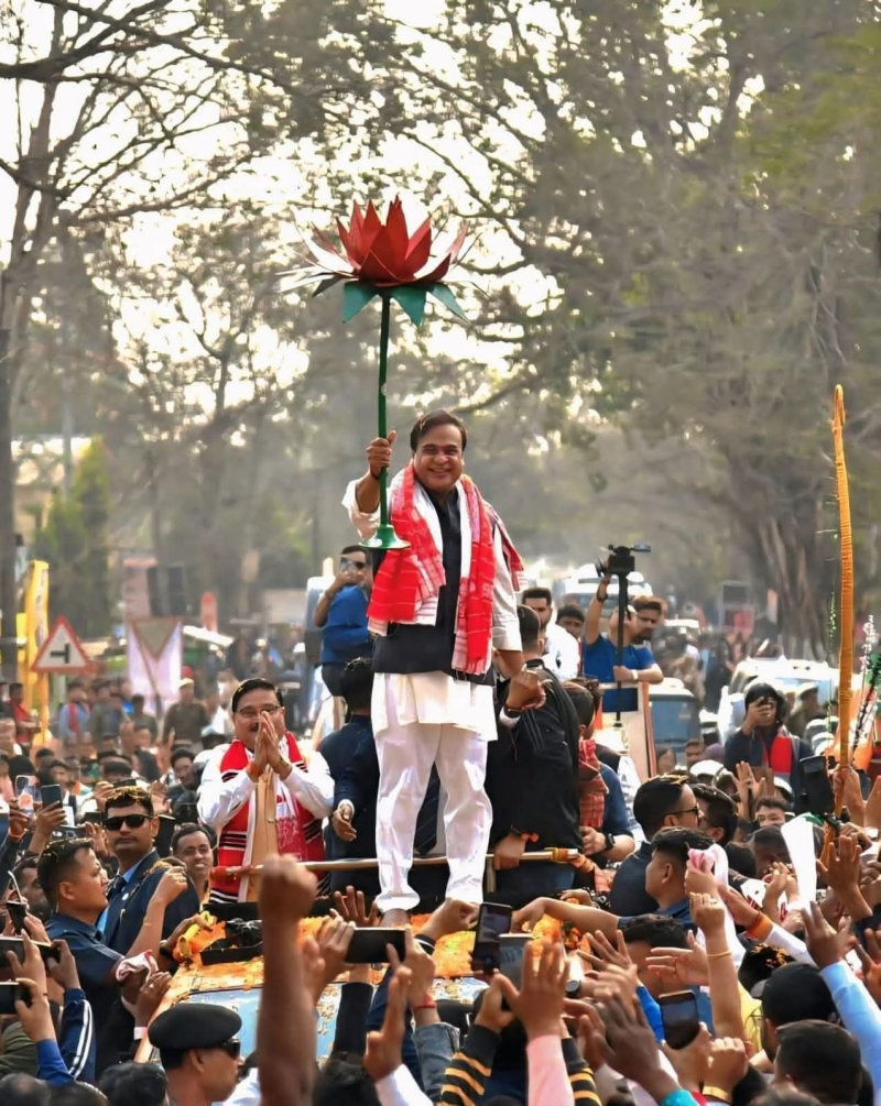 પશ્ચિમ બંગાળમાં મમતા દીદીની હાર નક્કી! ભાજપની ભવ્ય જીત તરફ આગેકૂચ, ભાજપ કાર્યાલય બહાર જીતની તૈયારીઓ શરૂ.                   