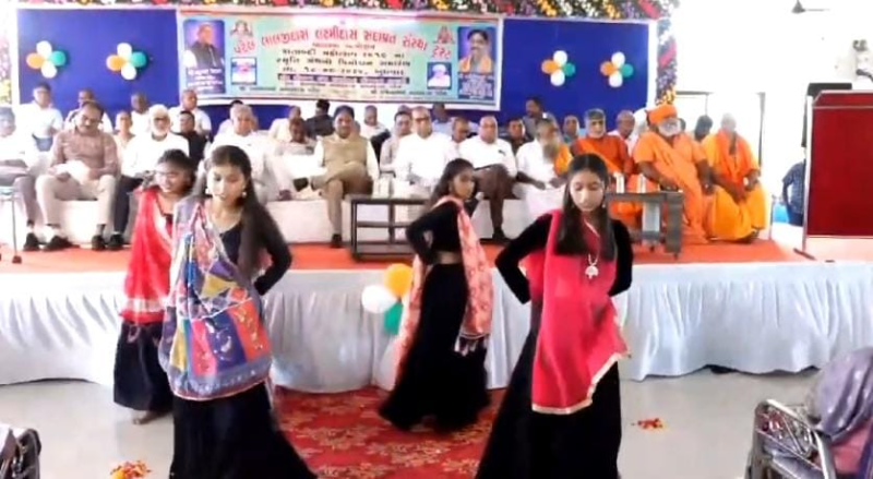 ચાણસ્મા શહેર ખાતે પટેલ લાલજીદાસ લક્ષ્મીદાસ સદાવત સંસ્થા ટ્રસ્ટ , ચાણસ્મા નવા રામજી મંદિર ચાણસ્માની અસ્મિતા શતાબ્દી મહોત્સવ 2019 ના સ્મૃતિ ગ્રંથ વીમોચન સમારંભ યોજાયો