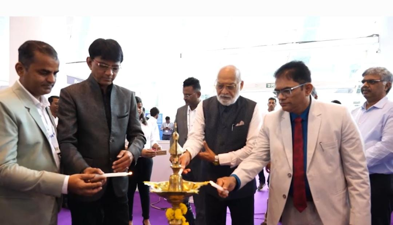 ગાંધીનગરના મહાત્મા મંદિર ખાતે ત્રિદિવસીય ટ્રક ટ્રેલર અને ટાયર એક્સ્પોની 8મી એડિશનનું આયોજન કરવામાં આવ્યું MSME દ્વારા પણ સપોર્ટ કરવામાં આવેલ 