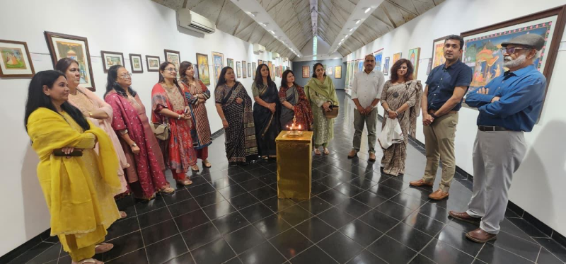 પિછવાઈ: ભગવાન શ્રીનાથજીની લીલાઓને કંડારતી અદભૂત કલા ,  અમદાવાદની ગુફા આર્ટ ગેલેરીમાં પ્રદર્શન યોજાયું.                       