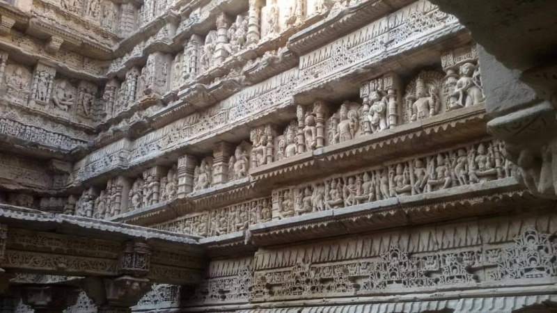 RANI-KI-VAV: A strange ancient structure Temple in the world.  UNESCO World Heritage Sites that the state of Gujarat is home to