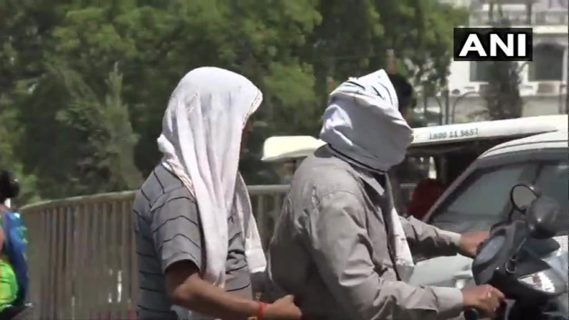 उत्तर प्रदेश में तेज गर्मी और लू का प्रकोप IMD ने भीषण लू (Heat Wave) चलने की चेतावनी दी , मुख्यमंत्री योगी आदित्यनाथ ने राहत एवं स्वास्थ्य विभाग को निर्देश दिए