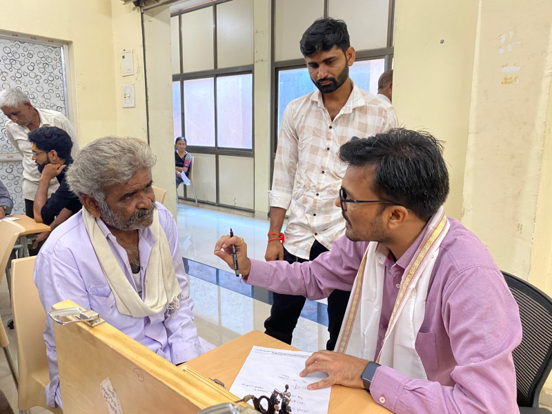 શ્રી સોમનાથ ટ્રસ્ટ આયોજિત નિશુલ્ક મેગા નેત્ર નિદાન કેમ્પનો જિલ્લા કલેકટરના હસ્તે પ્રારંભ નિશુલ્ક નેત્ર નિદાન કેમ્પમાં ભાગ લેવા મોટી સંખ્યામાં લાભાર્થીઓ પધાર્યા