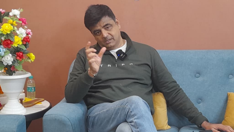 આજે રૂબરૂમાં Netflix પર ટ્રેન્ડિંગ તસ્કરી સિરીઝના લેખક વિપુલ રાવલ સાથે ફિલ્મ-OTT લેખન અને તેમના જીવન વિષે વાત           