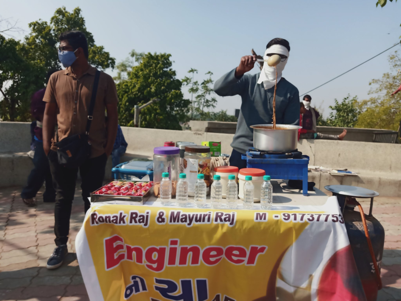 આજે 21 મે આંતરરાષ્ટ્રીય ચા દિવસ  કટીંગ ચાથી લઈને મિત્રો સાથે ચા પીવાનો અનેરો આનંદ હોય છે  દુનિયાના દેશોમાં અનેક પ્રકારની ચા પીવામાં આવે છે  