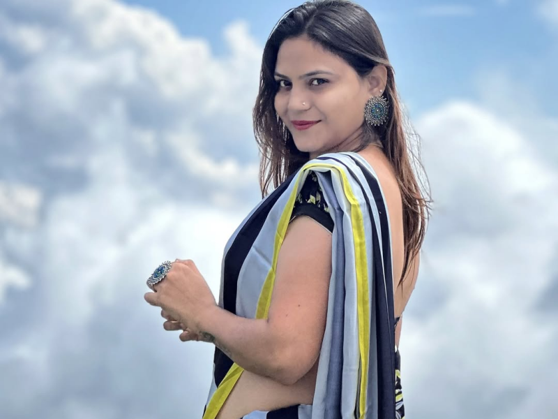 पाकिस्तान के लिए जासूसी के आरोप में पकड़ी गई हिसार निवासी यूट्यूबर ज्योति मल्होत्रा के यूट्यूब पर 3.77 लाख और इंस्टाग्राम पर 1.31 लाख फॉलोअर्स हैं।